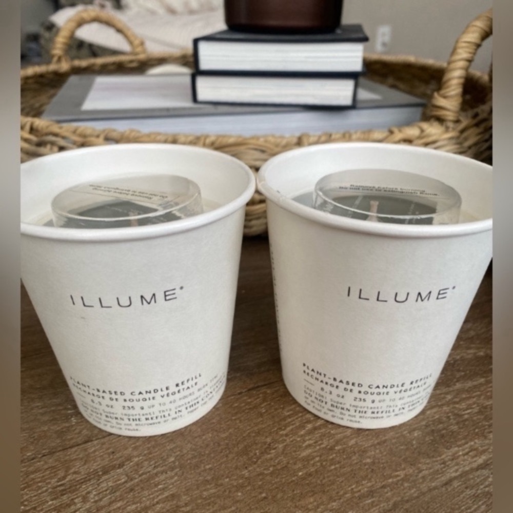 ILLUME Balsam & Cedar
Boxed Glass Candle Refill set of
2 New Discontinued
